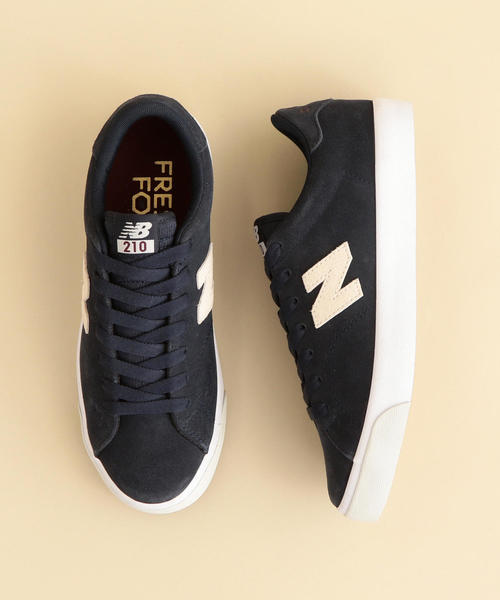 NEW BALANCE（ニューバランス）の「＜New Balance(ニューバランス)＞∴AM210 SEASON スウェードスニーカー（スニーカー・レディース・ライトピンク/オフホワイト/ネイビー・23.5cm/24.5cm/25cm/22.5cm/23cm/24cm）」の3枚目の写真