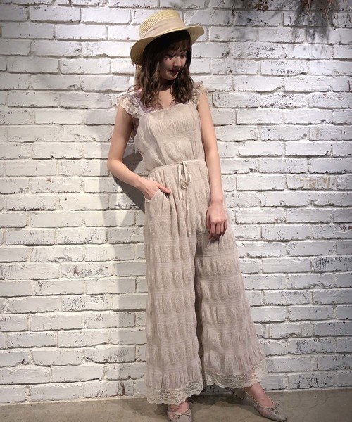 one after another NICE CLAUP（ワンアフターアナザーナイスクラップ）の「ヴィンテージ風サロペット（サロペット/オーバーオール・レディース・モカ/ピンクベージュ/ライトベージュ・FREE）」の9枚目の写真