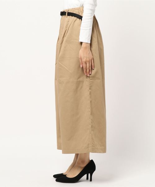 LOWRYS FARM(ローリーズファーム)の「ベルトツキバルーンパンツ 826168(その他パンツ・レディース・オフホワイト/ブラック/ベージュ・FREE)」の4枚目の写真