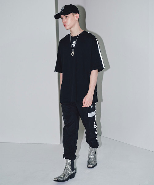 OY(オーワイ)の「リフレクラインジョガーパンツ(その他パンツ・メンズ・ブラック/グレー・FREE)」の18枚目の写真