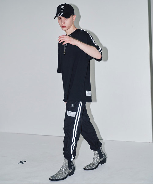 OY(オーワイ)の「リフレクラインジョガーパンツ(その他パンツ・メンズ・ブラック/グレー・FREE)」の19枚目の写真