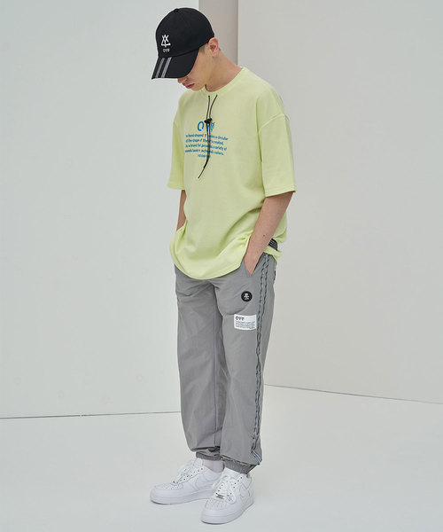 OY(オーワイ)の「リフレクラインジョガーパンツ(その他パンツ・メンズ・ブラック/グレー・FREE)」の11枚目の写真