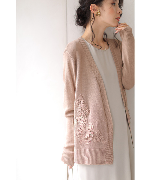 cawaii（カワイイ）の「愛らしく浮き咲く花飾りのニットショート