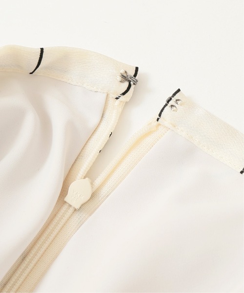 IENA（イエナ）の「サテンバイヤスフレアスカート◆（スカート・レディース・ホワイト系その他/ホワイト系その他2・40/38/36/34）」の21枚目の写真