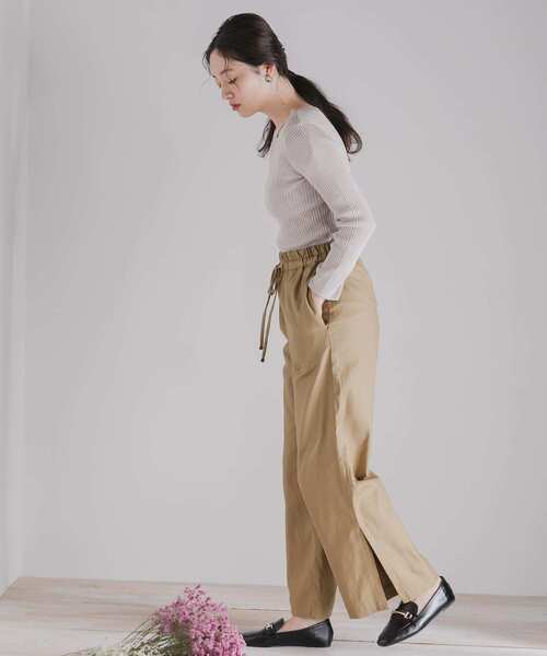 SENSE OF PLACE by URBAN RESEARCH(センスオブプレイスバイアーバンリサーチ)の「スリットワイドパンツ(その他パンツ・レディース・ベージュ/アイボリー/ライトベージュ・SMALL/MEDIUM)」の22枚目の写真