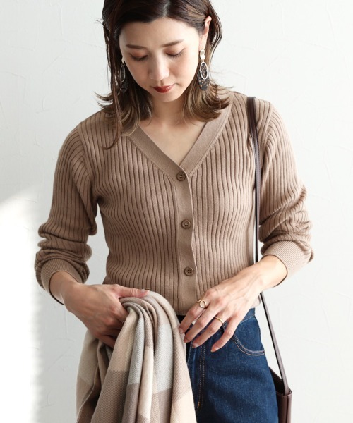 reca（レカ）の「リブニットカーディガン（カーディガン/ボレロ・レディース・オフホワイト/ブラック/杢グレー/ブラウン/ベージュ/ピンク・FREE）」の5枚目の写真