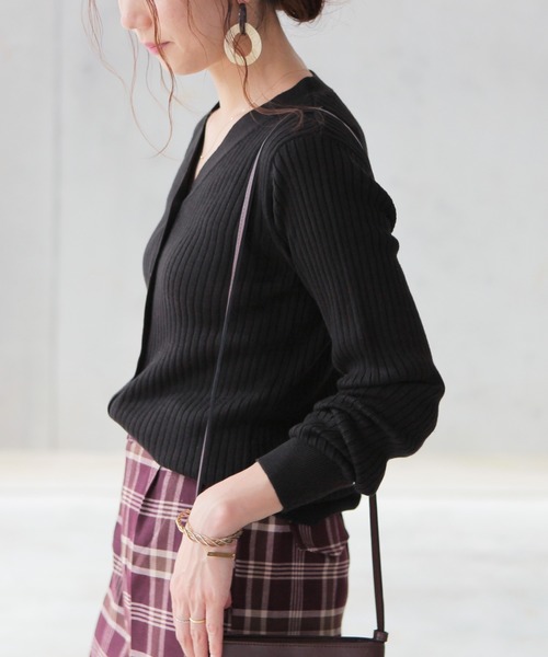 reca（レカ）の「リブニットカーディガン（カーディガン/ボレロ・レディース・オフホワイト/ブラック/杢グレー/ブラウン/ベージュ/ピンク・FREE）」の11枚目の写真