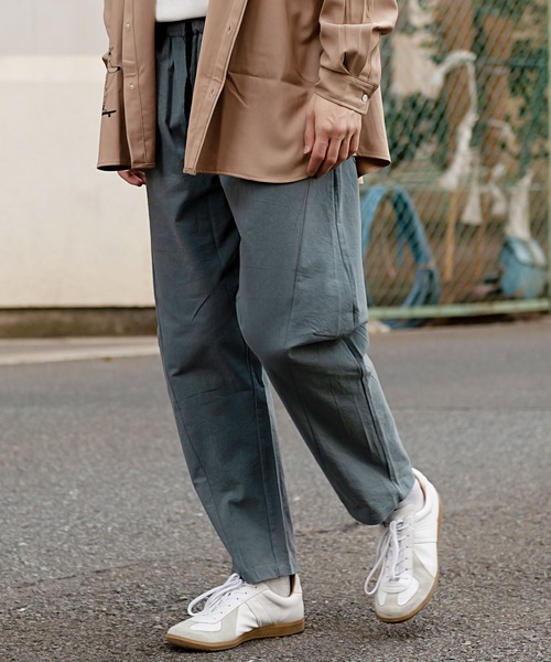 『vicci/ヴィッチ』スモーキートーンカラーテーパードイージーパンツ（その他パンツ）｜SILVER BULLET（シルバーバレット）