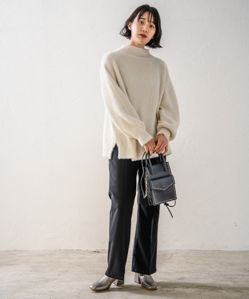 PAGEBOY（ページボーイ）の「ウールライクセミフレアパンツ(フレアパンツ/タックパンツ)（スラックス・レディース・ブラック/ブラウン/レッド系その他・SMALL/MEDIUM）」の4枚目の写真