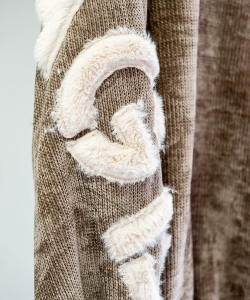 BACKSTAGE PASS(バックステージパス)の「LETTERED SWEATER(レタードセーター)バックロゴ ビッグシルエット セーター(ニット/セーター・メンズ・ホワイト/ブラック/ベージュ/ピンク・3-4/1-2)」の18枚目の写真
