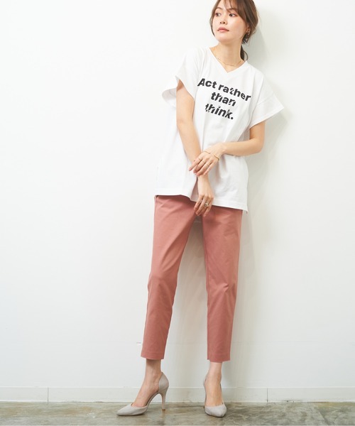 HERENCIA（ヘレンチア）の「’’Act rather than think ’’プリント イレギュラーヘム Vネック TEE（Tシャツ/カットソー・レディース・ブラック/ベージュ/オフホワイト/スモークピンク・MEDIUM）」の7枚目の写真