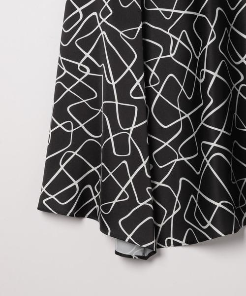 PAGEBOY(ページボーイ)の「ラインアートマーメイドスカート(スカート・レディース・ブラック/グレイッシュベージュ・FREE)」の16枚目の写真