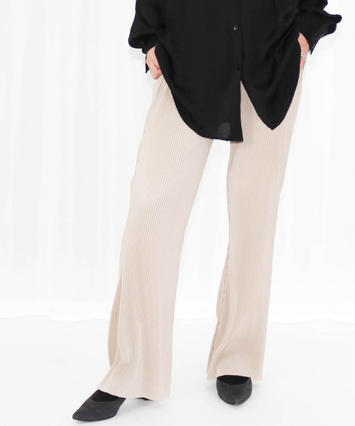 Per sist ence(パーシエンス)の「Per sist ence/パーシエンス セミフレアプリーツパンツ(その他パンツ・レディース・グレー/パープル/ブラック/ベージュ系その他/ベージュ・FREE)」の3枚目の写真