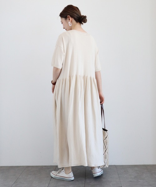 タイムセール GUCCI アイボリー Vネック ワンピース セール】Vネックギャザーニットワンピース（ワンピース