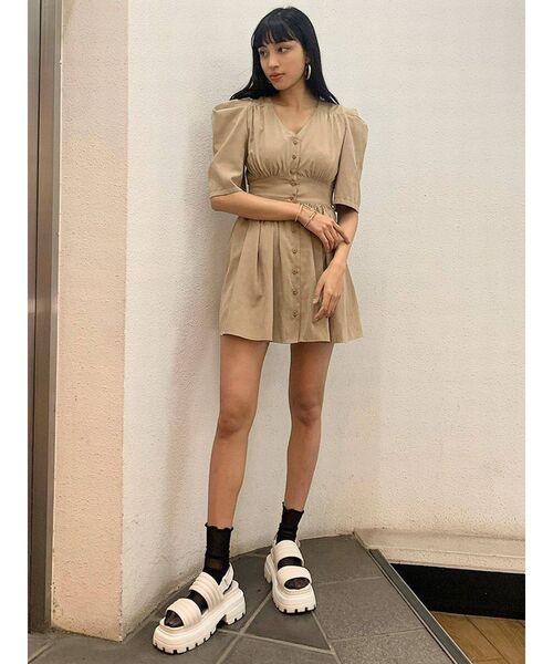 EMODA（エモダ）の「タックスリーブミニワンピース（ワンピース・レディース・ブラック/ベージュ/アイボリー・FREE）」の12枚目の写真