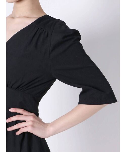 EMODA（エモダ）の「タックスリーブミニワンピース（ワンピース・レディース・ブラック/ベージュ/アイボリー・FREE）」の16枚目の写真