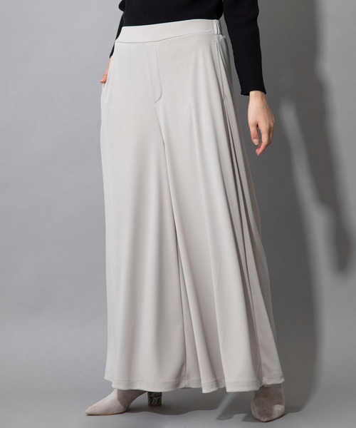 Munich（ミューニック）の「ハイツイストダブルニット　ドレープフレアパンツ（その他パンツ・レディース・ブラック/グレイッシュベージュ/カーキ・XS/S/M）」の20枚目の写真