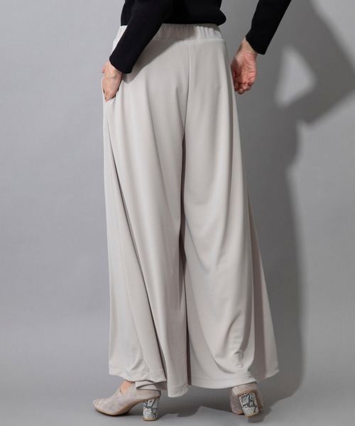 Munich（ミューニック）の「ハイツイストダブルニット　ドレープフレアパンツ（その他パンツ・レディース・ブラック/グレイッシュベージュ/カーキ・XS/S/M）」の17枚目の写真