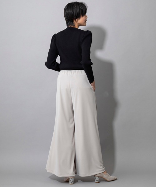 Munich（ミューニック）の「ハイツイストダブルニット　ドレープフレアパンツ（その他パンツ・レディース・ブラック/グレイッシュベージュ/カーキ・XS/S/M）」の13枚目の写真