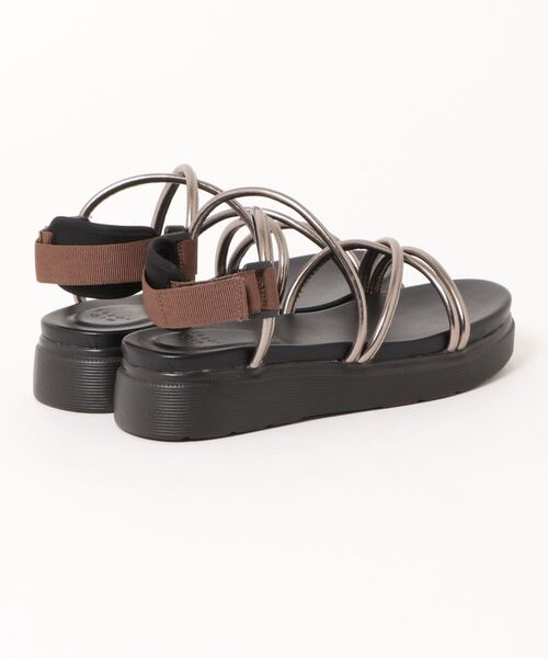 mio notis（ミオノティス）の「ナローベルトスポーツサンダル（サンダル・レディース・アイボリー/ブラック/シルバー・36/37/38/39）」の4枚目の写真