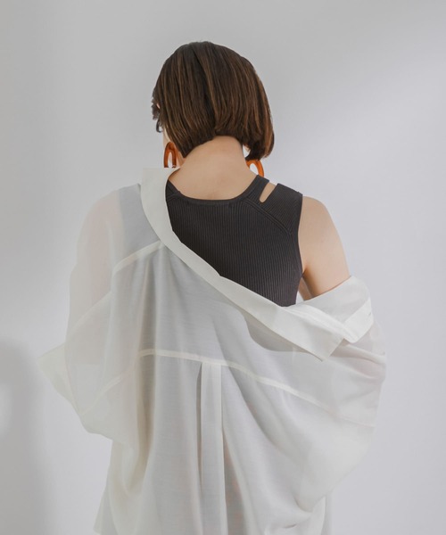 KBF（ケイビーエフ）の「カットショルダーリブタンク（タンクトップ・レディース・チャコールグレー/ベージュ/ブルー・ONE）」の2枚目の写真