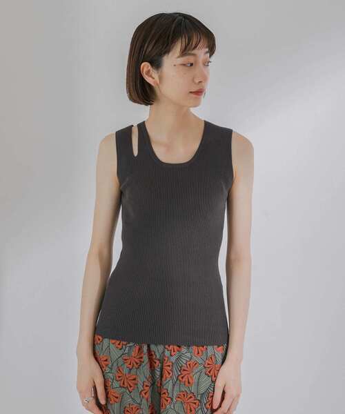 KBF（ケイビーエフ）の「カットショルダーリブタンク（タンクトップ・レディース・チャコールグレー/ベージュ/ブルー・ONE）」の20枚目の写真