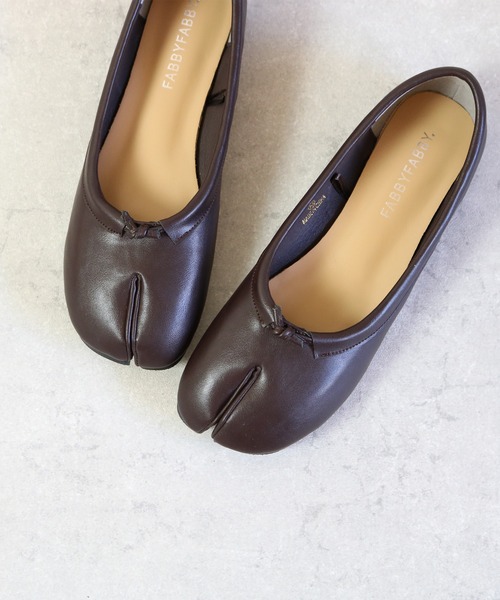 BETTY CLUB（ベティクラブ）の「フラット足袋パンプス（パンプス・レディース・ブラック/ベージュ/ブラウン・S/M/L）」の3枚目の写真