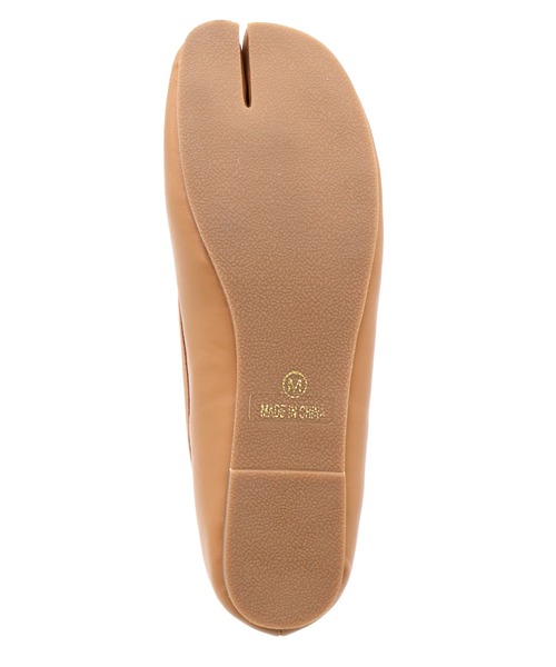 BETTY CLUB（ベティクラブ）の「フラット足袋パンプス（パンプス・レディース・ブラック/ベージュ/ブラウン・S/M/L）」の12枚目の写真