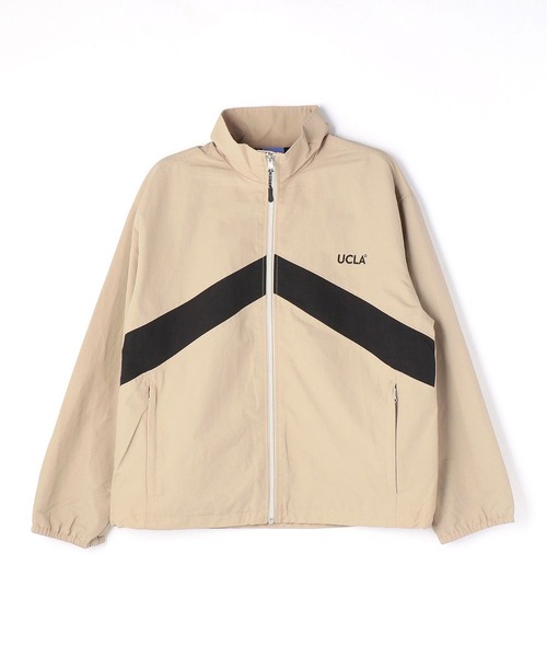 UCLA（ユーシーエルエー）の「UCLAナイロン切り替えスタンドブルゾン（ブルゾン・メンズ・ブラック/ベージュ/グリーン・MEDIUM/LARGE）」の2枚目の写真