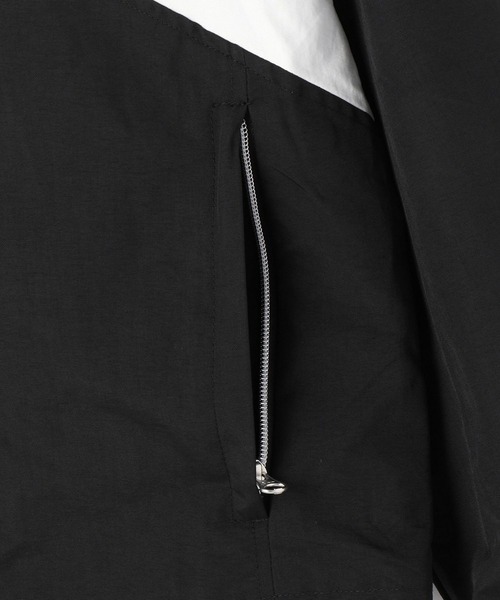 UCLA（ユーシーエルエー）の「UCLAナイロン切り替えスタンドブルゾン（ブルゾン・メンズ・ブラック/ベージュ/グリーン・MEDIUM/LARGE）」の9枚目の写真