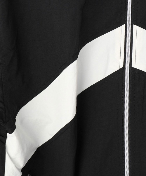 UCLA（ユーシーエルエー）の「UCLAナイロン切り替えスタンドブルゾン（ブルゾン・メンズ・ブラック/ベージュ/グリーン・MEDIUM/LARGE）」の17枚目の写真