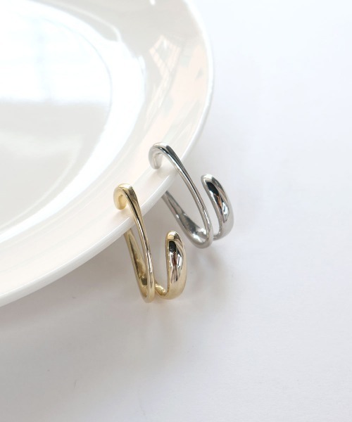 CEMONEMO（セモネモ）の「マットメタル ダブルライン イヤーカフ（イヤーカフ・レディース・シルバー/ゴールド/ゴールド系その他/シルバー系その他・FREE）」の11枚目の写真