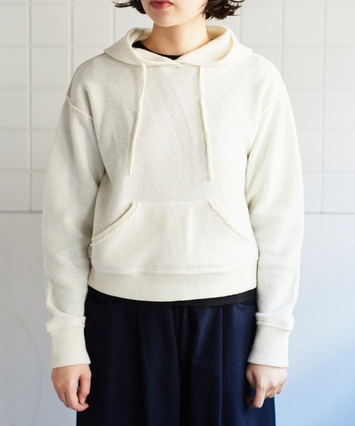 bulle de savon（ビュルデサボン）の「強縮　パーカー（パーカー・レディース・ホワイト/ネイビー・FREE）」の7枚目の写真