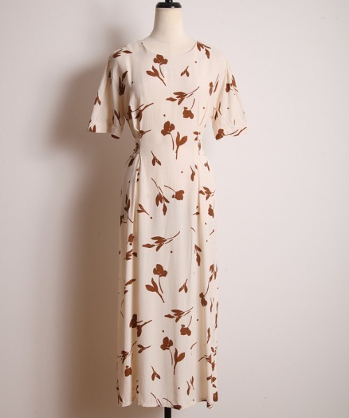 Cookie Chocolate（クッキーチョコレート）の「花柄ウエストリボンタックワンピース（ワンピース・レディース・ベージュ/カーキ・M）」の8枚目の写真