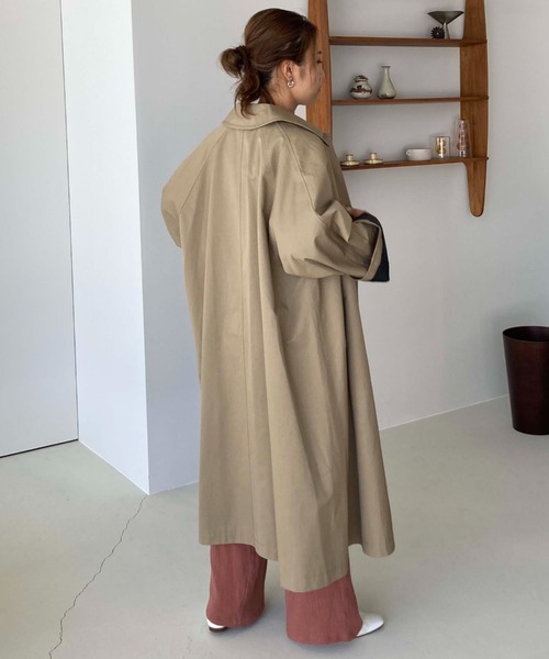 Doux archives（ドゥアルシーヴ）の「ロングステンカラーオーバーコート（ステンカラーコート・レディース・ベージュ/カーキ・MEDIUM）」の9枚目の写真