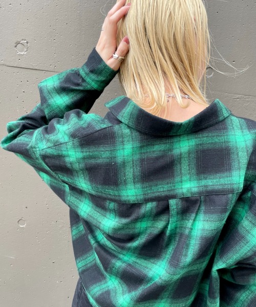 CIAOPANIC（チャオパニック）の「【WEB限定】ショート丈チェックシャツ/ストライプシャツ（シャツ/ブラウス・レディース・ホワイト/ブラック/ブラウン/ブルー/グリーン・FREE）」の13枚目の写真