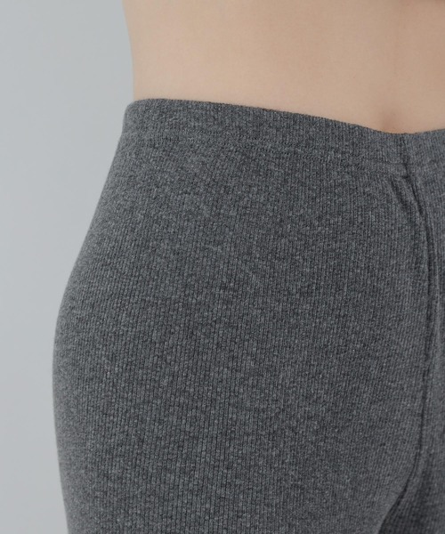 COLONY 2139（コロニートゥーワンスリーナイン）の「丸胴テレコロングパンツ(セットアップ可)（その他パンツ・レディース・ブラック/チャコールグレー・SMALL/LARGE/MEDIUM）」の11枚目の写真
