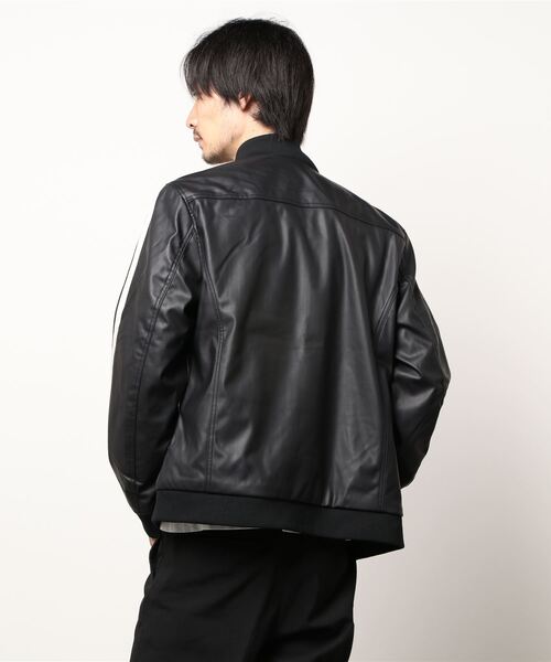 JEANS MATE(ジーンズメイト)の「ブラックPU素材 ライダースタイプ/フードタイプジャケット フェイクレザー(ライダースジャケット・メンズ・その他1/その他2/その他3・MEDIUM/LARGE/X-LARGE)」の6枚目の写真
