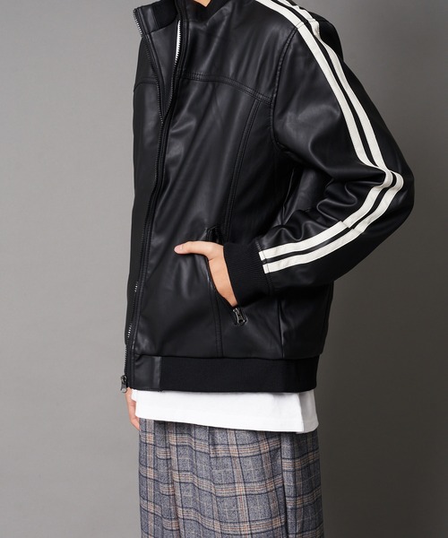 JEANS MATE(ジーンズメイト)の「ブラックPU素材 ライダースタイプ/フードタイプジャケット フェイクレザー(ライダースジャケット・メンズ・その他1/その他2/その他3・MEDIUM/LARGE/X-LARGE)」の9枚目の写真