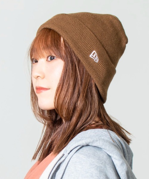 NEW ERA（ニューエラ）の「NEW ERA  BASIC CUFF KNIT（ニットキャップ/ビーニー・メンズ・ネイビー/ブラウン/グレー/アイボリー/ブラック×ホワイト/ブラック×ブラック/バーガンディー/ウィート/ブラック×ゴールド・57~59cm）」の7枚目の写真