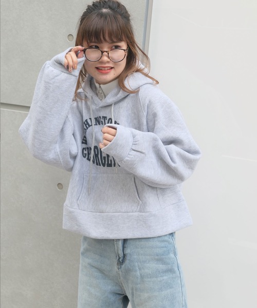 CORNERS（コーナーズ）の「裏起毛カレッジロゴショートパーカー（パーカー・レディース・杢グレー/スミクロ/オートミール/グレイッシュベージュ/グリーン・M/L）」の14枚目の写真