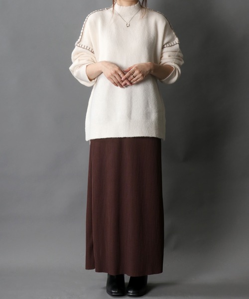 SITRY(シトリー)の「Blanket stitch mock turtle neck knit/ブランケット ステッチ モックネック セーター(ニット/セーター・メンズ・ブラック/オフホワイト/グリーン/グレイッシュベージュ・M/L)」の16枚目の写真