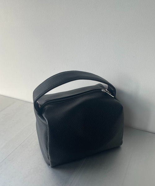 AS KNOW AS plus（アズノゥアズプラス）の「ぽすりとポーチバッグ（ショルダーバッグ・レディース・ブラック/オレンジ/グリーン/アイボリー・FREE）」の20枚目の写真