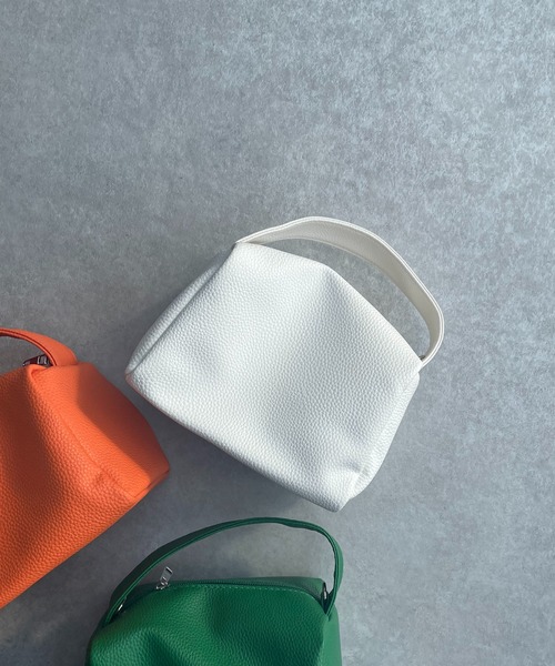 AS KNOW AS plus（アズノゥアズプラス）の「ぽすりとポーチバッグ（ショルダーバッグ・レディース・ブラック/オレンジ/グリーン/アイボリー・FREE）」の12枚目の写真