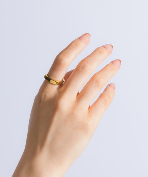 muku（ムク）の「金属アレルギー対応 スクエアリング / サージカルステンレス（リング・レディース・シルバー/ゴールド・6/8/7）」の2枚目の写真