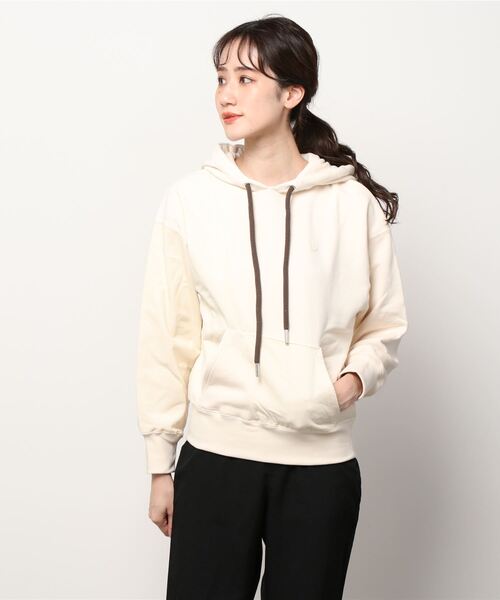 adidas(アディダス)の「アディカラー パーカー / アディダスオリジナルス(パーカー・レディース・アイボリー/ライトブルー・MEDIUM/LARGE/X-LARGE/XX-LARGE/X-SMALL/SMALL)」の7枚目の写真