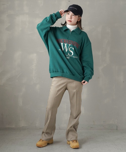 SPINNS（スピンズ）の「【ゆったりシルエット】WSロゴ ハーフジップ裏起毛スウェット（スウェット・レディース・ブラック/ダークグリーン/ネイビー/オフホワイト/オートミール・ONESIZE）」の11枚目の写真