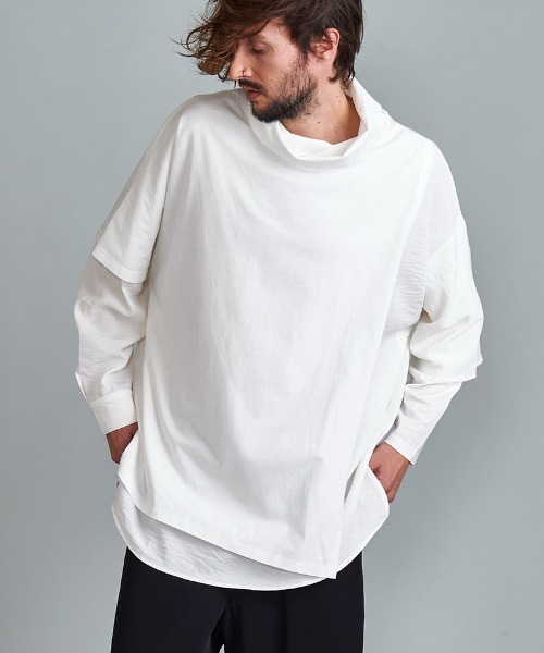 NO ID.(ノーアイディ)の「mlt3699-アシンメトリーレイヤードオフタートルロンT(Tシャツ/カットソー・メンズ・ホワイト/ベージュ/ブラック/ダークグレー・ONE SIZE)」の2枚目の写真