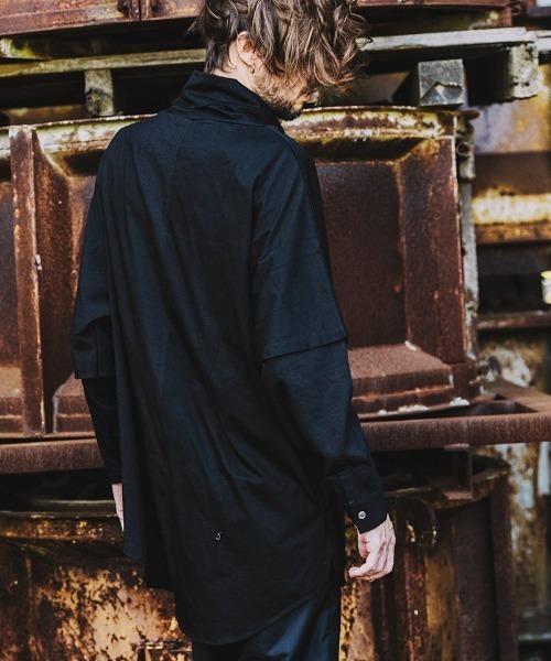 NO ID.(ノーアイディ)の「mlt3699-アシンメトリーレイヤードオフタートルロンT(Tシャツ/カットソー・メンズ・ホワイト/ベージュ/ブラック/ダークグレー・ONE SIZE)」の5枚目の写真