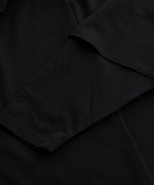 NO ID.(ノーアイディ)の「mlt3699-アシンメトリーレイヤードオフタートルロンT(Tシャツ/カットソー・メンズ・ホワイト/ベージュ/ブラック/ダークグレー・ONE SIZE)」の7枚目の写真